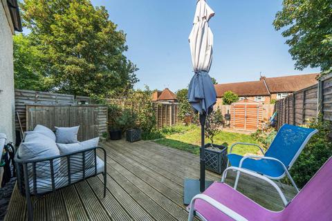 118 Alwold Crescent, London, SE12 9AH