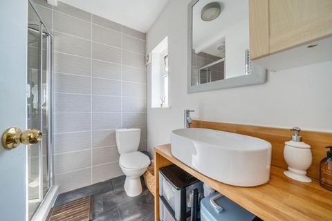 118 Alwold Crescent, London, SE12 9AH