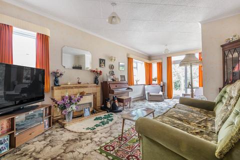 30 Kingsway, Petts Wood, Orpington, BR5 1PR