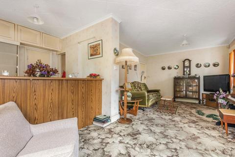 30 Kingsway, Petts Wood, Orpington, BR5 1PR