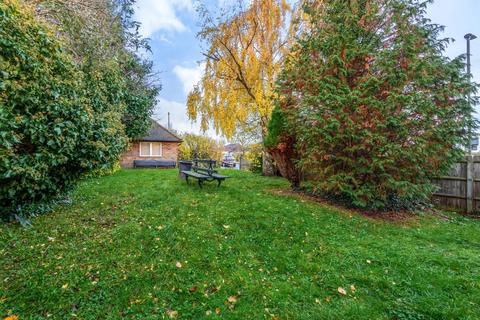 51 Downs Avenue, Chislehurst, BR7 6HQ