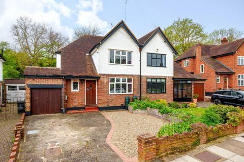 15 Great Thrift, Petts Wood, Orpington, BR5 1NE