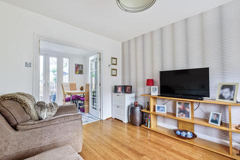 61 Faringdon Avenue, Bromley, BR2 8BP