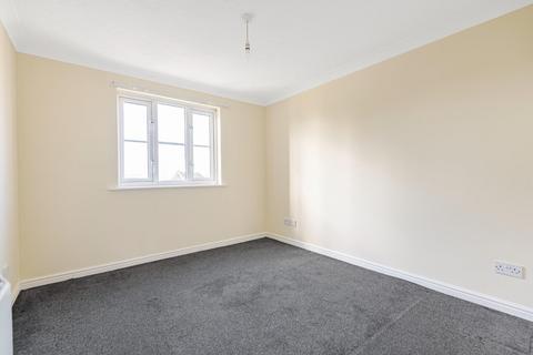 13 Sunningdale Close, London, SE28 8QR