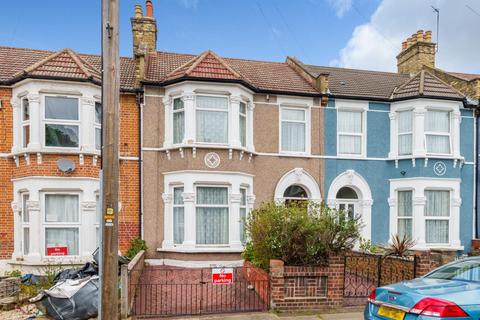 29 Arngask Road, London, SE6 1XY