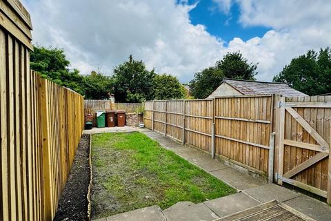 2 bedroom terraced house for sale, Medlock Road, Wakefield WF4