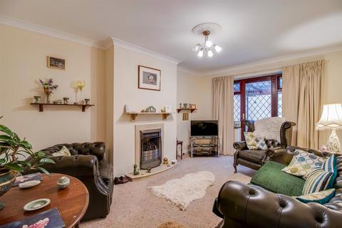 2 bedroom bungalow for sale, Park Grove, Wakefield WF4