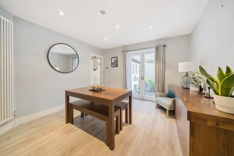 1, Oak Cottages Old Hill, Chislehurst, BR7 5LY