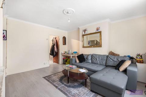 8 Barnard Road, Enfield, EN1 3QA