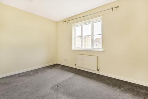 4 Troon Close, London, SE28 8QG