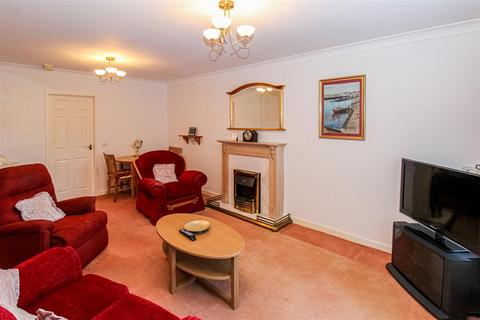 2 bedroom semi-detached bungalow for sale, St. Peters Court, Wakefield WF4