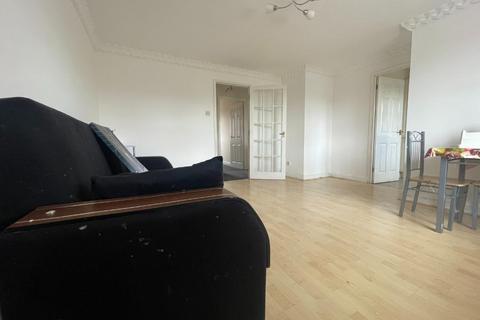 2 bedroom flat to rent, Webley Court, Enfield EN3