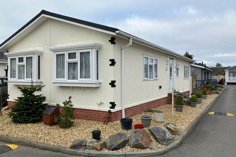 2 bedroom mobile home for sale - West Street, Whitland