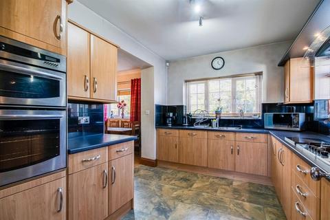 3 bedroom detached house for sale, Southwell Lane, Wakefield WF4