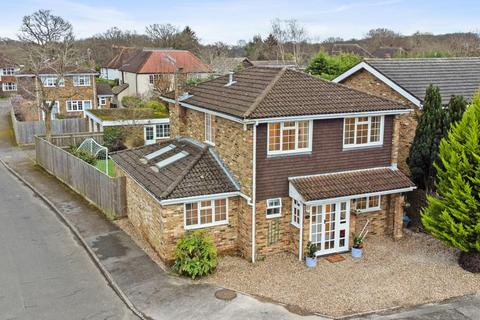 3 Denham Walk, Chalfont St Peter, Gerrards Cross, SL9 0EN