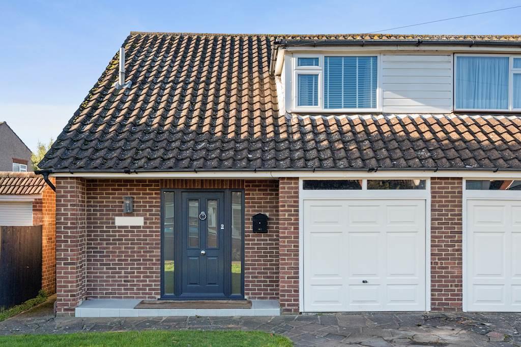 Anglesey Close FOH.jpg
