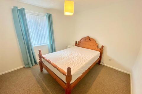 2 bedroom apartment for sale, Shipley Court, Gateshead