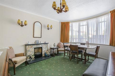111 Green Dragon Lane, London, N21 1HE