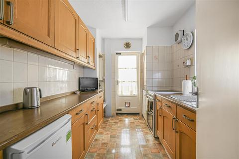 111 Green Dragon Lane, London, N21 1HE