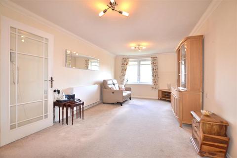 1 bedroom apartment for sale, Russell Lodge, Branksomewood Road, Fleet GU51