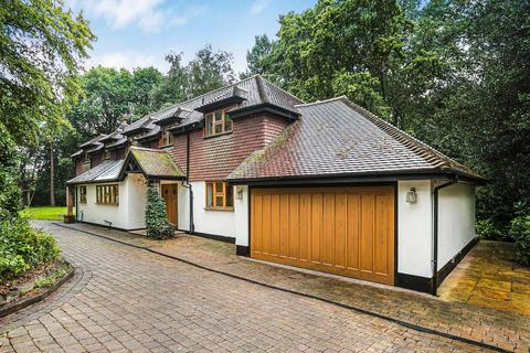 5 bedroom detached house to rent, West Riding, Welwyn AL6