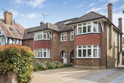 6 Park Avenue, Enfield, EN1 2HP