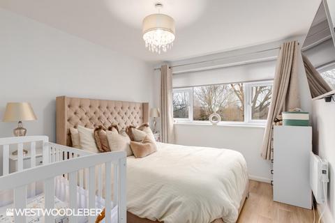 14 Fern Close, Broxbourne, EN10 6NZ