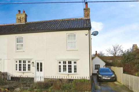 3 bedroom semi-detached house for sale - Methwold Road, Thetford IP26
