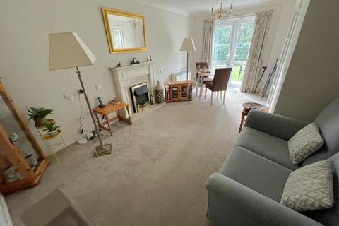 1 bedroom retirement property for sale, Cwrt Beaufort, Palmyra Court, West Cross, Swansea
