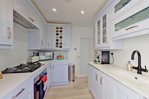 80 Godley Road, London, SW18 3HD