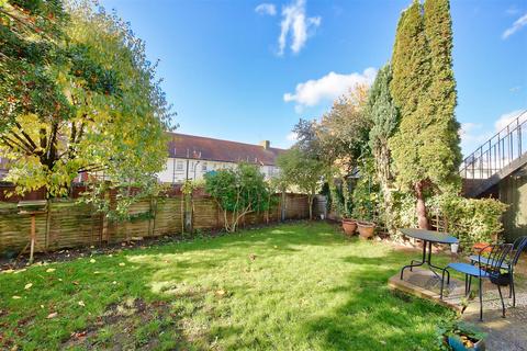 80 Godley Road, London, SW18 3HD