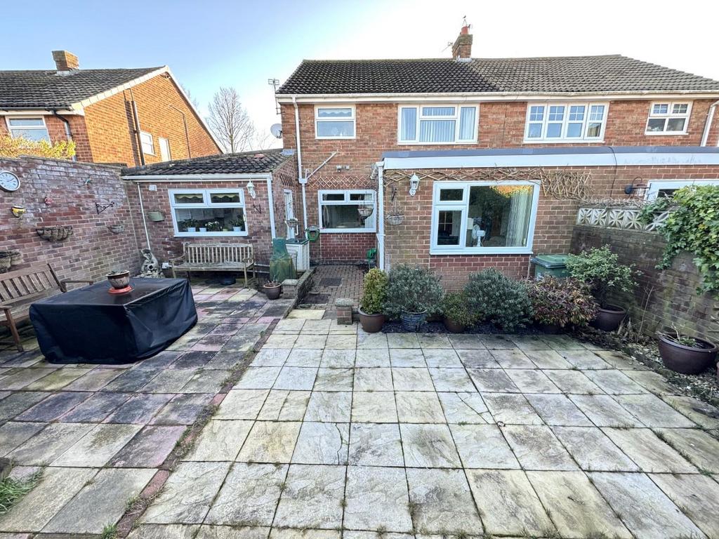 Mowbray Road, Fens, Hartlepool 3 bed semidetached house for sale £