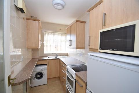 1 bedroom apartment for sale, Carew Road, Eastbourne BN21