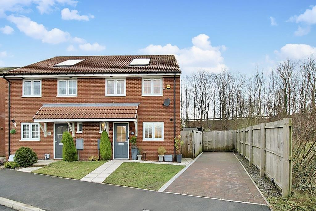 Old School Drive, Scholars Wynd, Newcastle Upon Tyne 3 bed semi