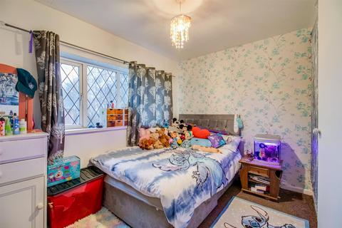 105 Dacre Avenue, Wakefield, WF2 8AH