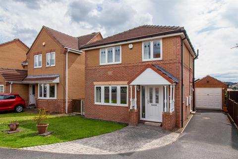 3 bedroom detached house for sale, Gentian Court, Wakefield WF2
