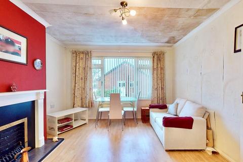 2 bedroom maisonette for sale, Millbrook Gardens, Chadwell Heath, RM6