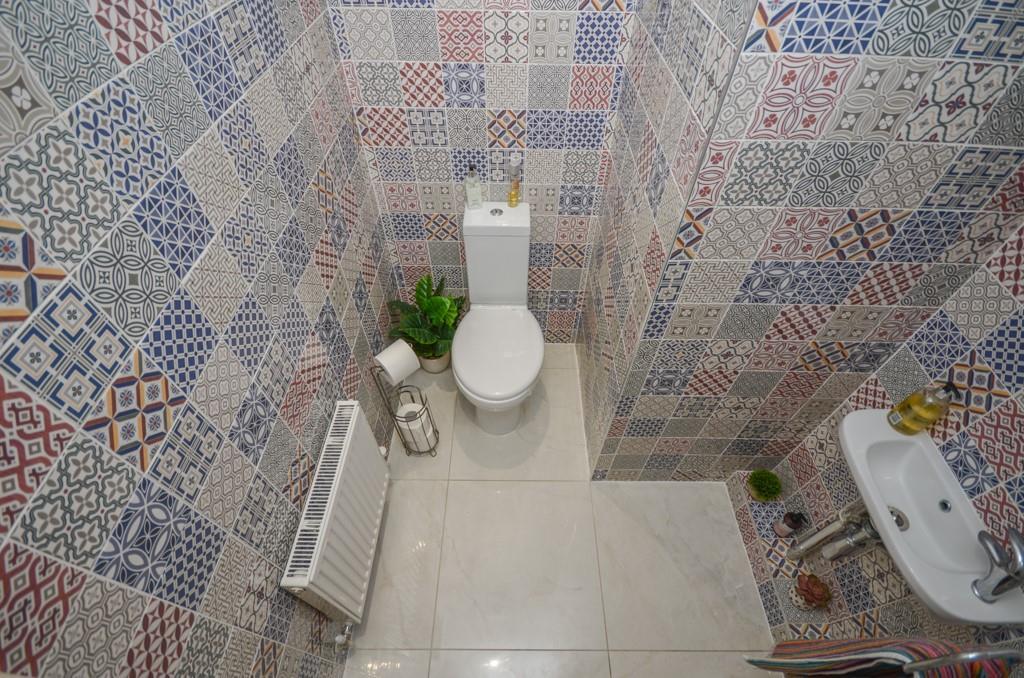 Cloakroom.jpg