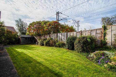 2 bedroom detached bungalow for sale, Windsor Road, Wakefield WF1