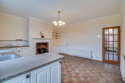50 First Avenue, Wakefield, WF1 2HS