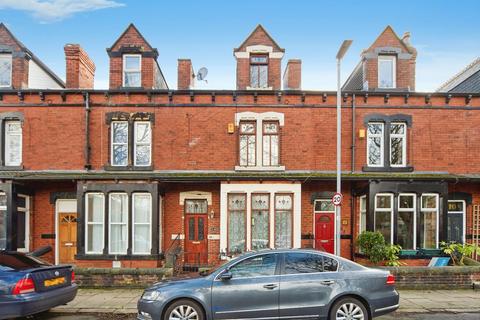 4 bedroom terraced house for sale, Springfield Mount, Armley, Leeds