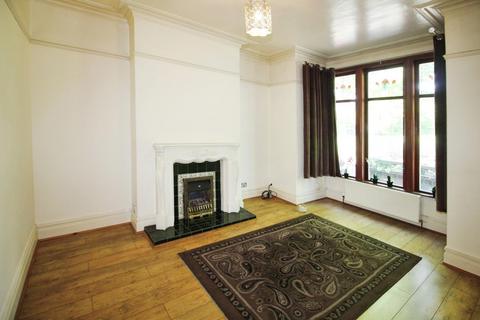 4 bedroom terraced house for sale, Springfield Mount, Armley, Leeds