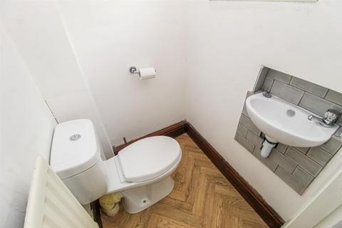 3 Crab Lane, Newmillerdam, Wakefield, WF2 7SU