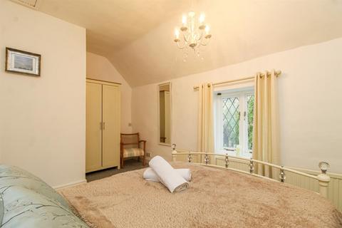 3 Crab Lane, Newmillerdam, Wakefield, WF2 7SU