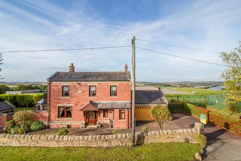 Jaw Hill House Batley Road, Kirkhamgate, Wakefield, WF2 0SB