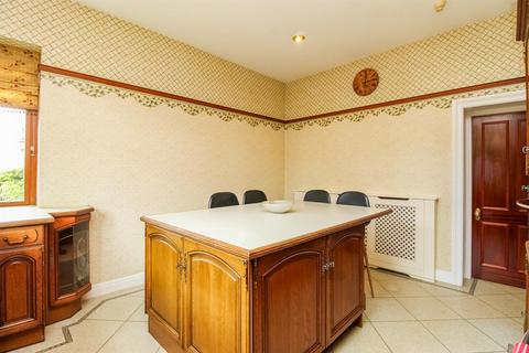 Jaw Hill House Batley Road, Kirkhamgate, Wakefield, WF2 0SB