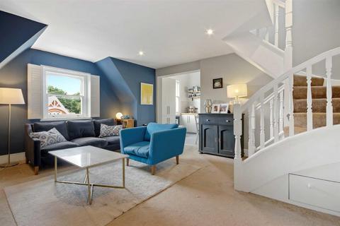 3 bedroom flat for sale, Crystal Palace Park Road, Sydenham