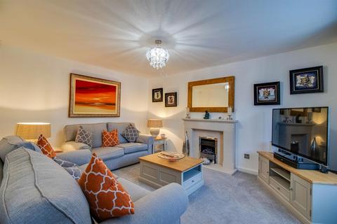 3 Welburn Close, Sandal, Wakefield, WF2 6QZ