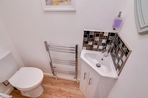 3 Welburn Close, Sandal, Wakefield, WF2 6QZ
