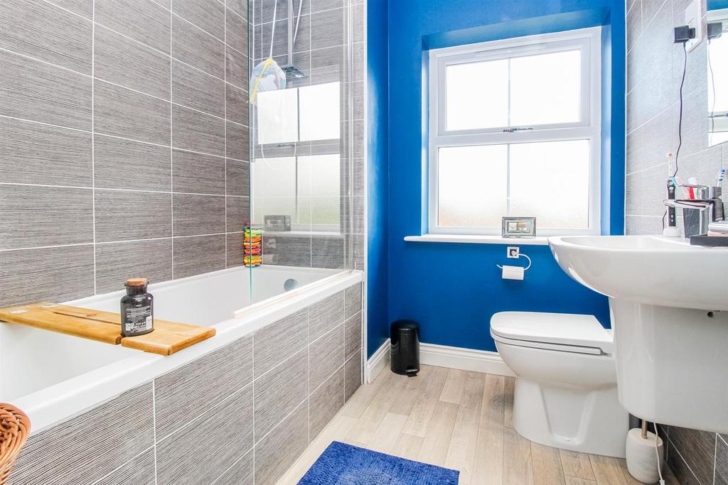Bathroom/w.c.
